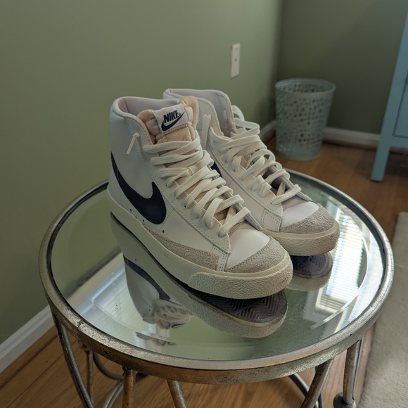 Nike Blazer Mid Vintage White Navy Sneakers - Picture 2 of 6